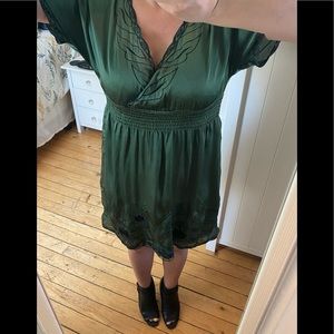 Le Château | Elastic waist. Wrap dress. Silk looking green mini dress. Size M.